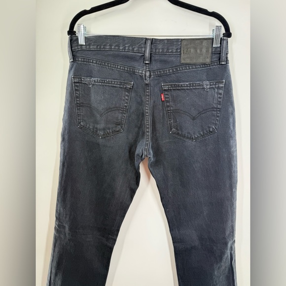 EUC Levi’s Distressed 511 Jeans - Picture 6 of 8